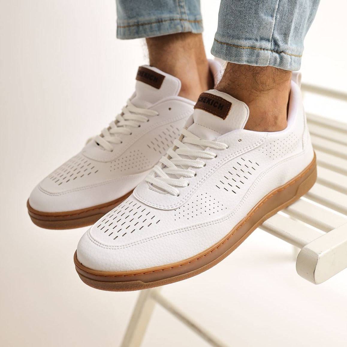 Low Top Retro Casual Sneakers for Men by Apollo | Punto in White