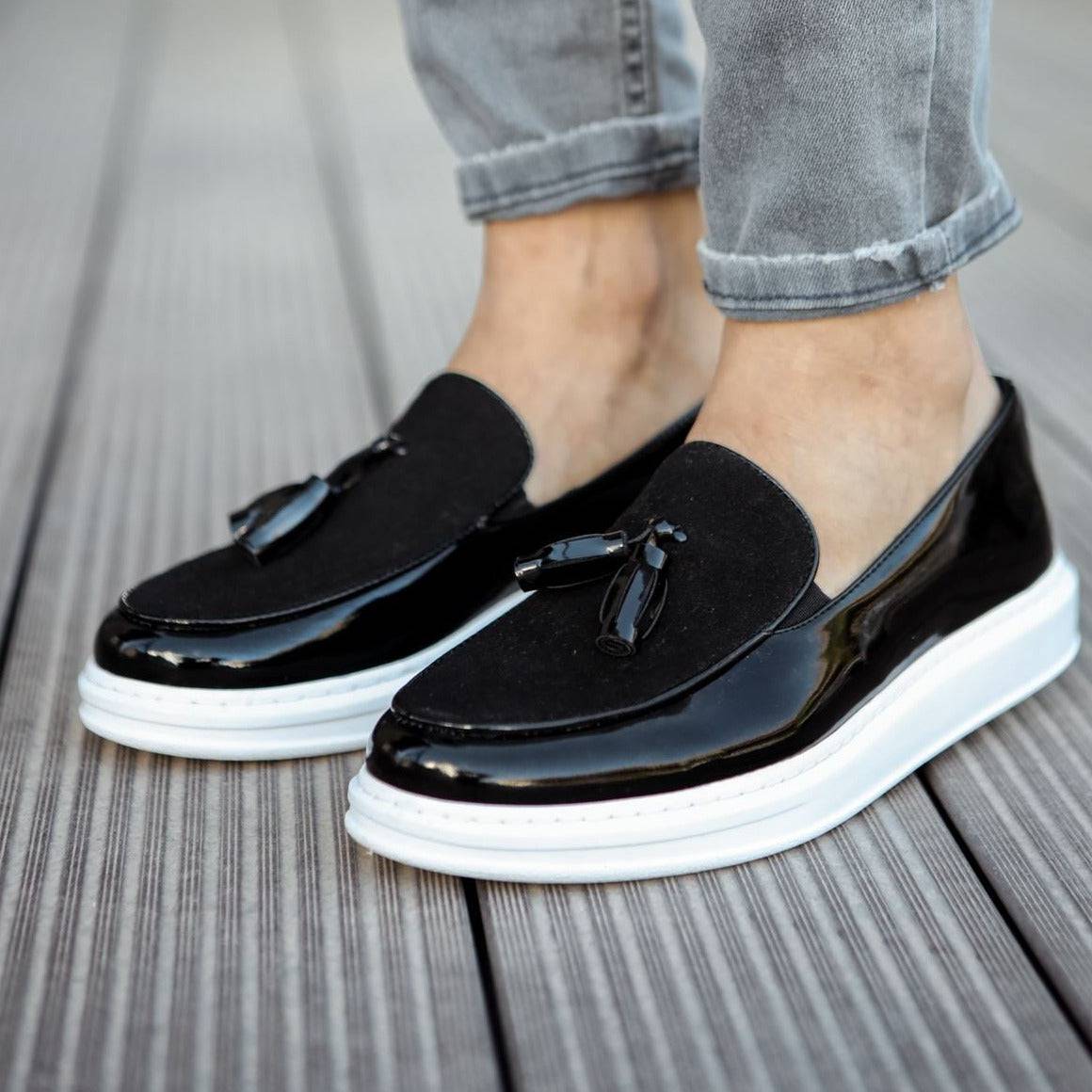 Casual Loafers for Men by Apollo | Roma Patent Black & White – Moda