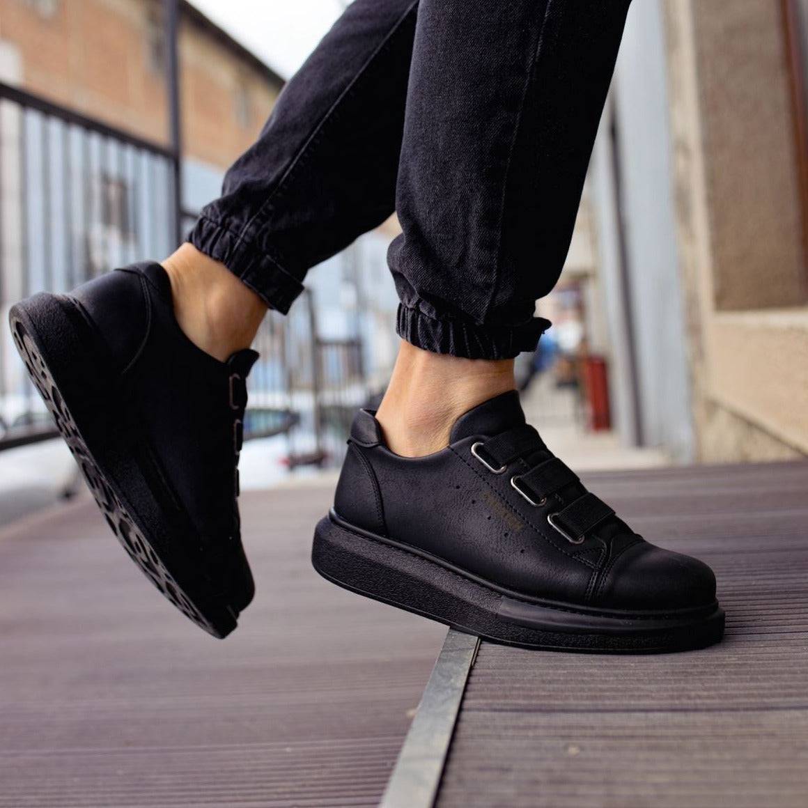 Slip-On Casual Sneakers for Men by Apollo | Luiz in All Black
